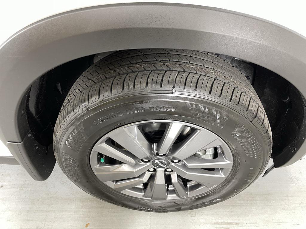 new 2025 Nissan Pathfinder car, priced at $33,884