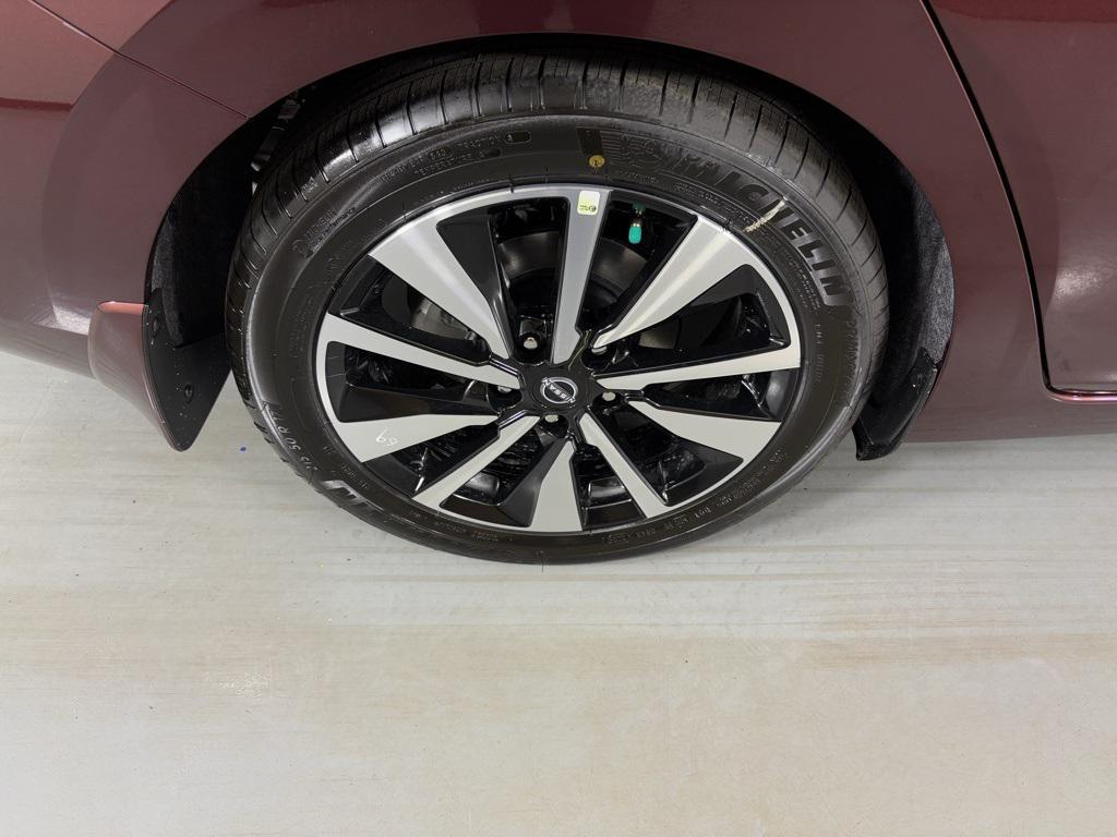 new 2025 Nissan Sentra car, priced at $22,008