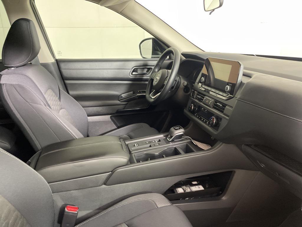 new 2025 Nissan Pathfinder car, priced at $30,348