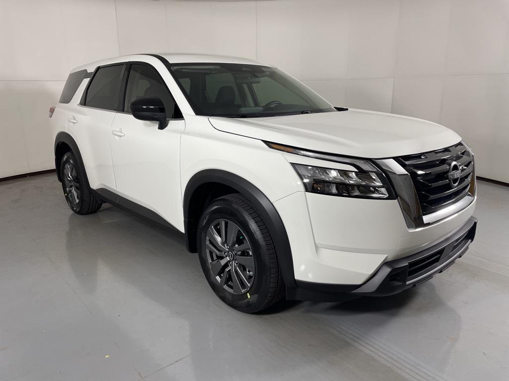new 2025 Nissan Pathfinder car, priced at $30,348