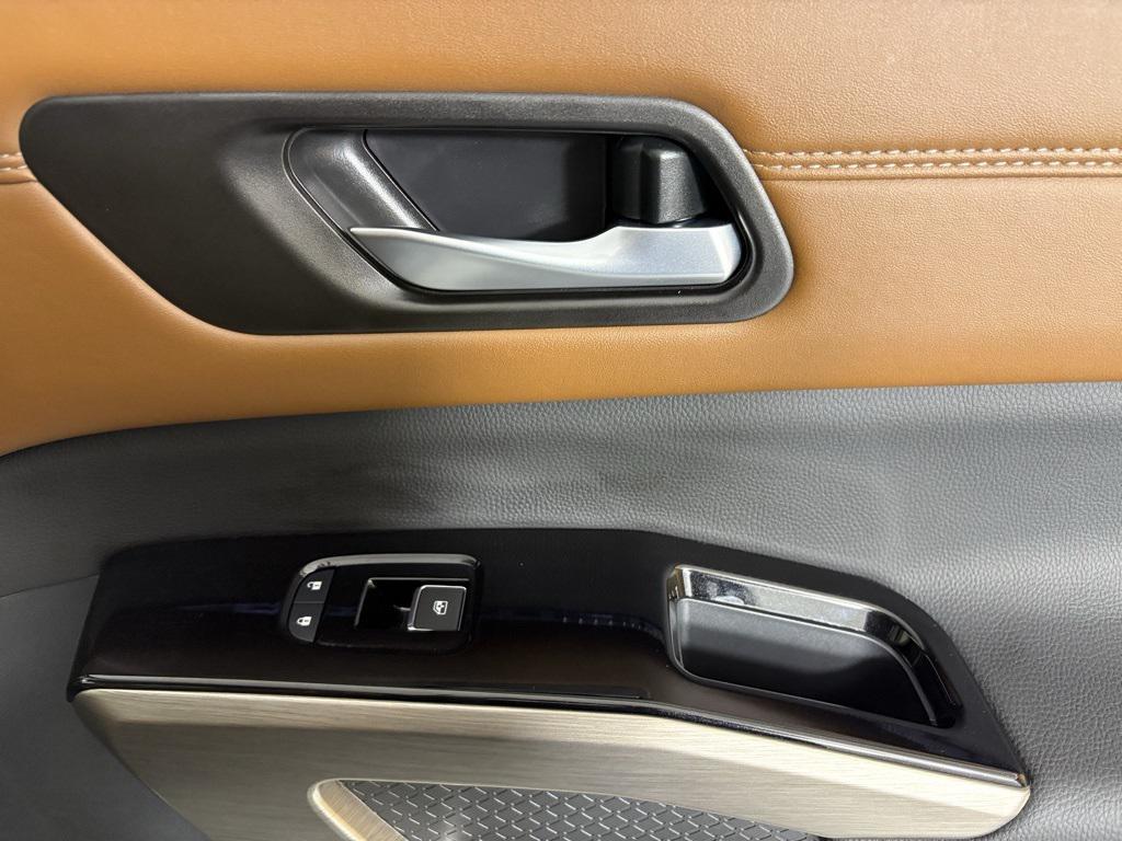 new 2025 Nissan Pathfinder car, priced at $42,485