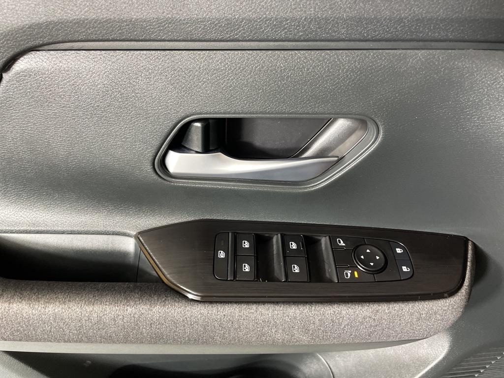 new 2025 Nissan Kicks car, priced at $21,700