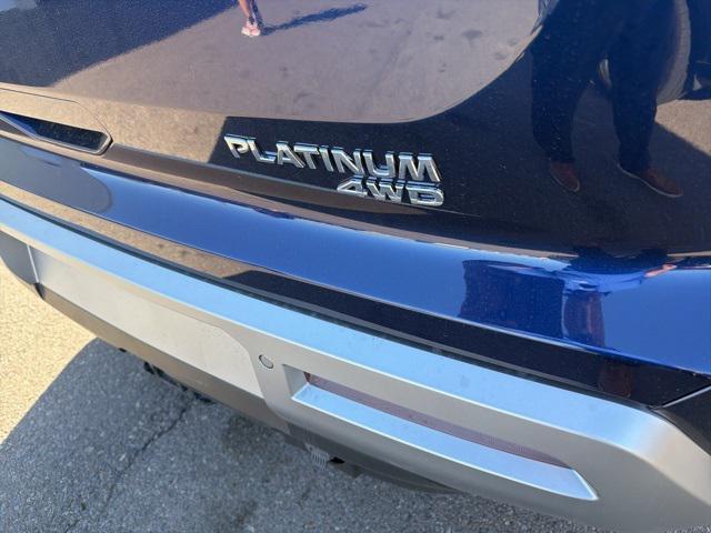 used 2022 Nissan Pathfinder car, priced at $34,000