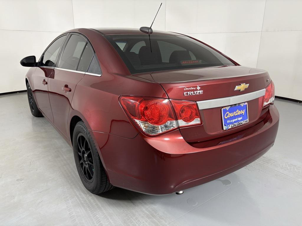 used 2015 Chevrolet Cruze car, priced at $8,000