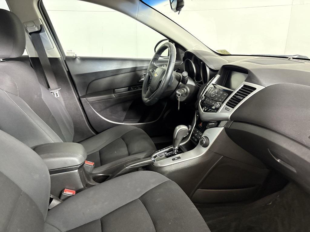 used 2015 Chevrolet Cruze car, priced at $8,000