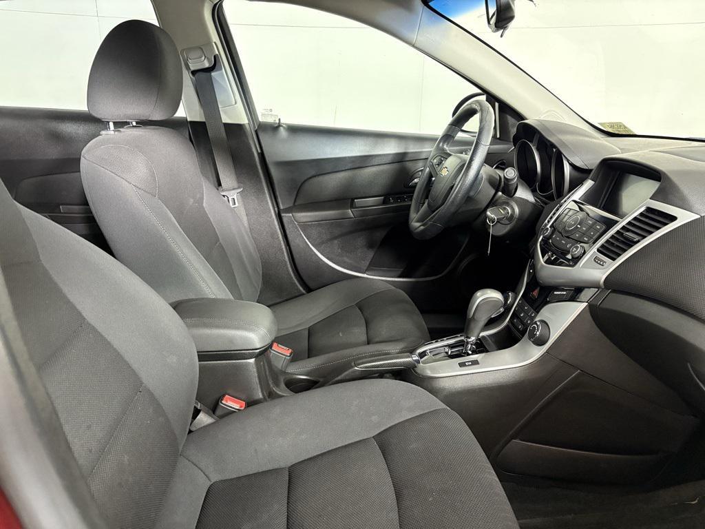 used 2015 Chevrolet Cruze car, priced at $8,000