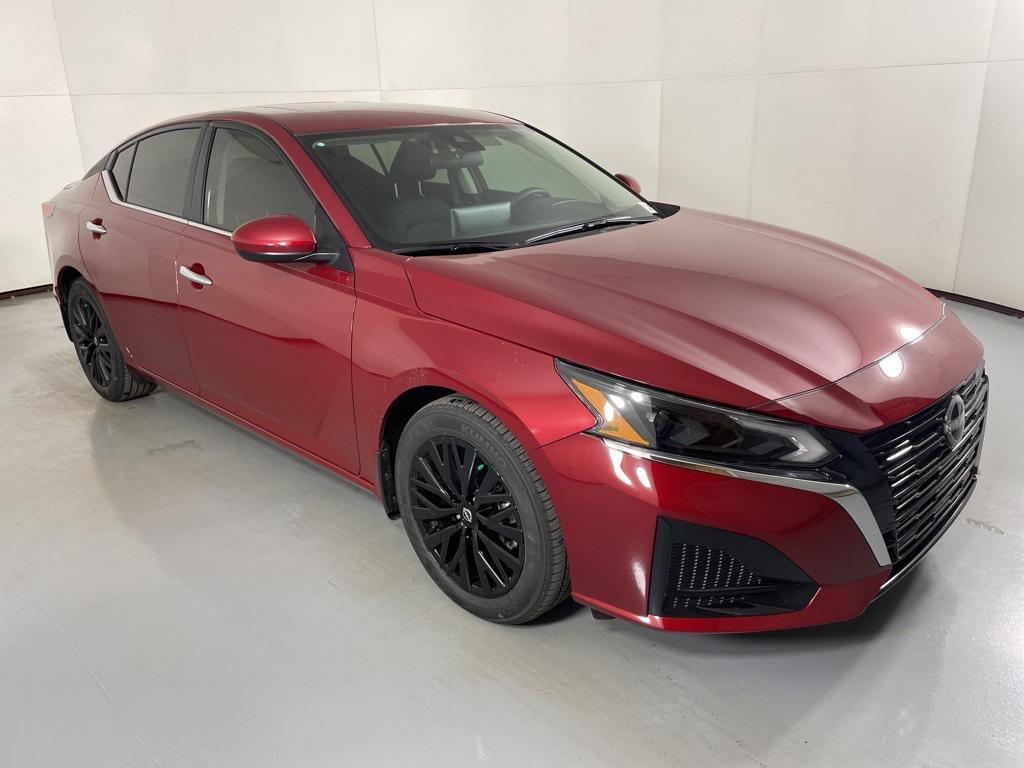 new 2025 Nissan Altima car, priced at $27,313