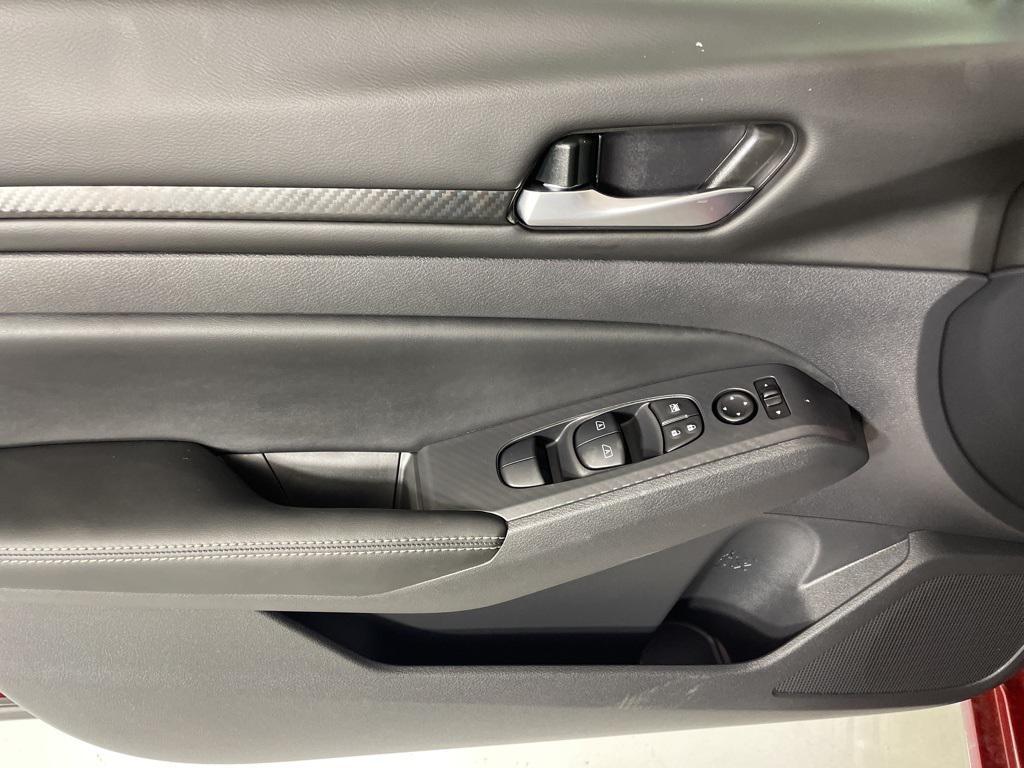 new 2025 Nissan Altima car, priced at $27,313