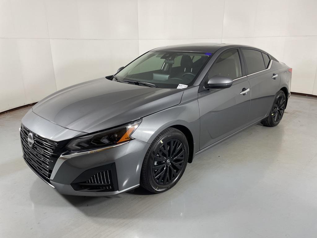 new 2025 Nissan Altima car, priced at $26,674