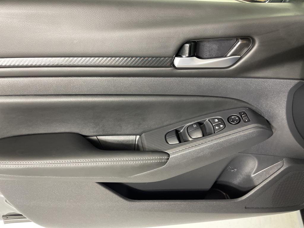 new 2025 Nissan Altima car, priced at $26,674