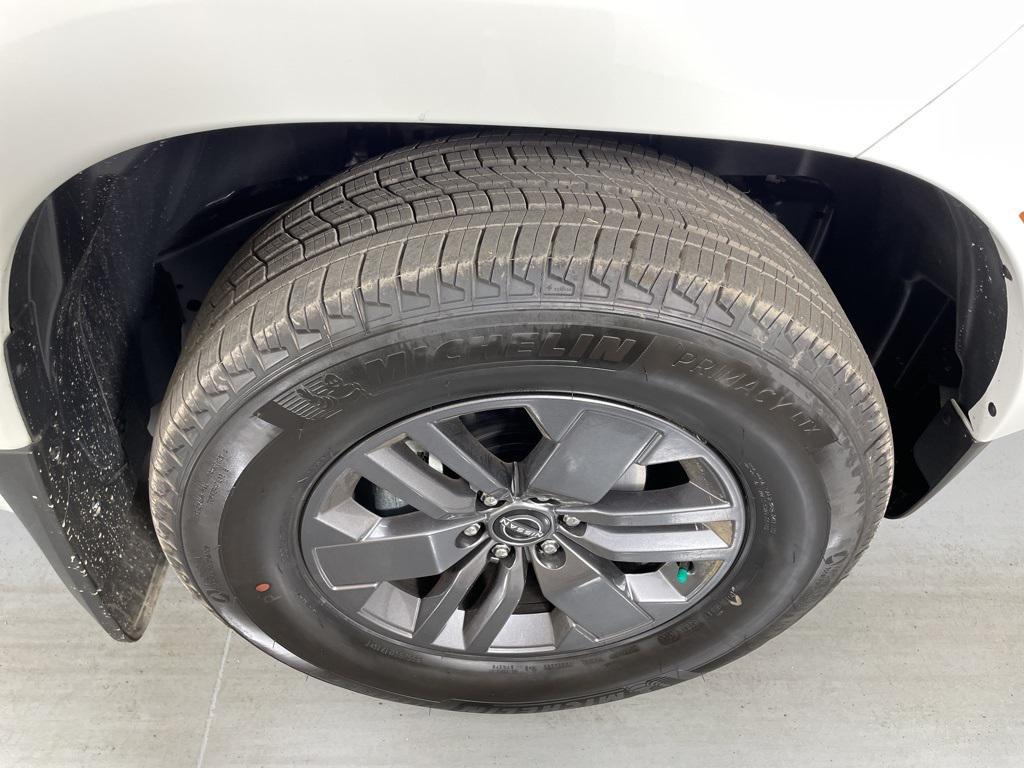 new 2025 Nissan Frontier car, priced at $29,752