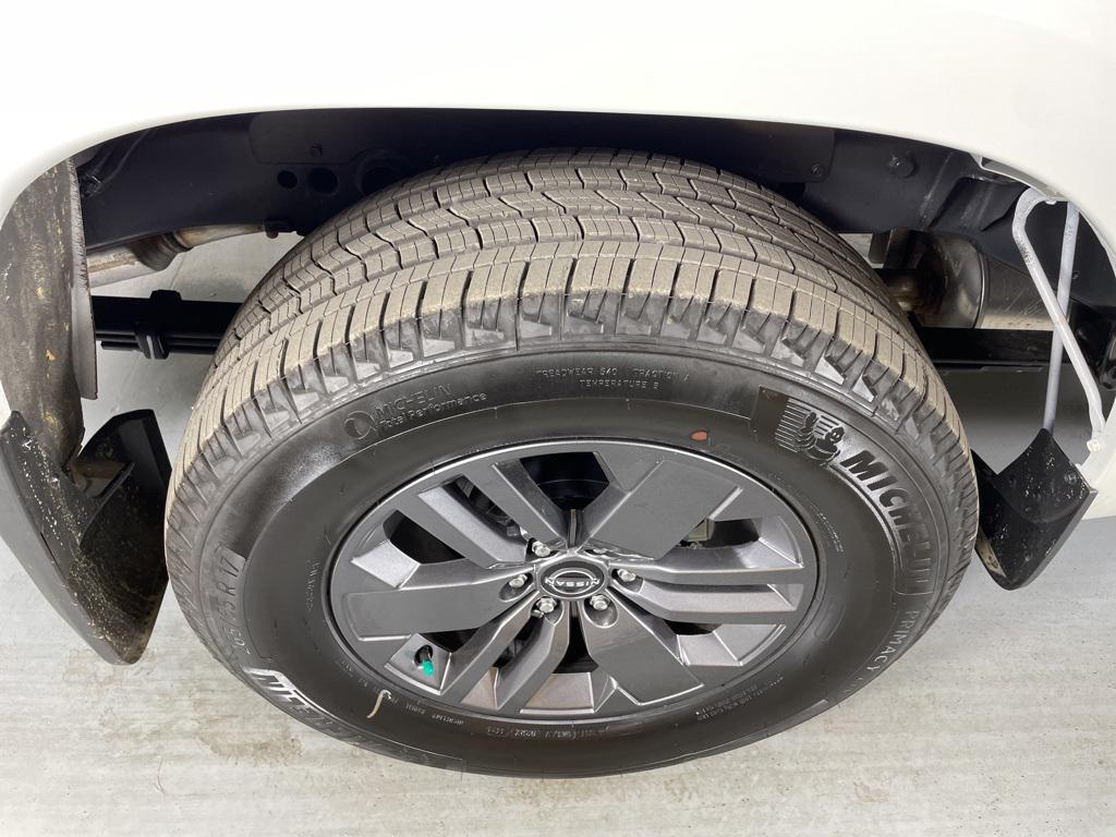 new 2025 Nissan Frontier car, priced at $29,752