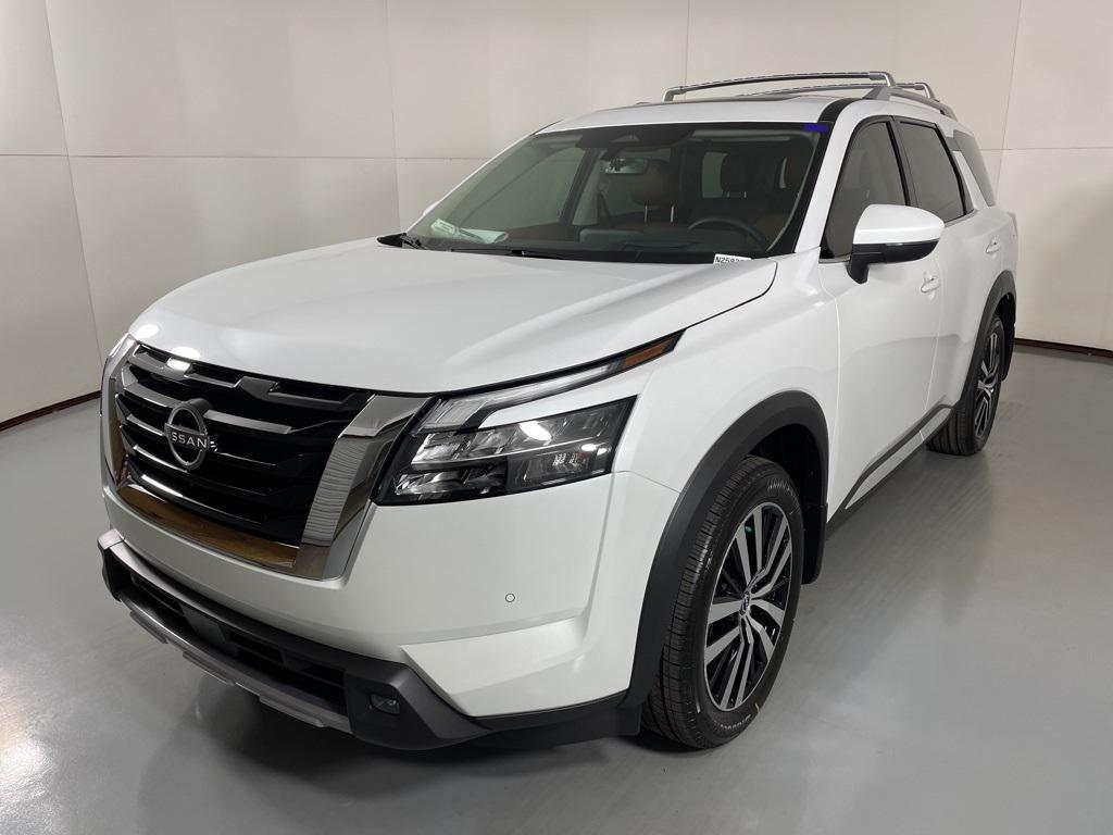 new 2025 Nissan Pathfinder car, priced at $42,793