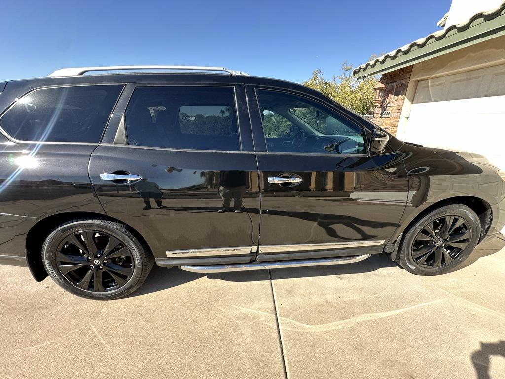used 2017 Nissan Pathfinder car, priced at $14,000