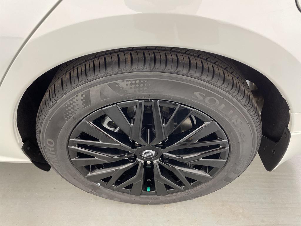 new 2025 Nissan Altima car, priced at $27,018