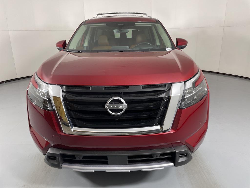 new 2025 Nissan Pathfinder car, priced at $44,619