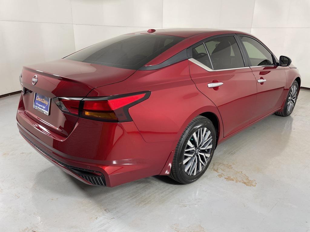 new 2025 Nissan Altima car, priced at $26,026