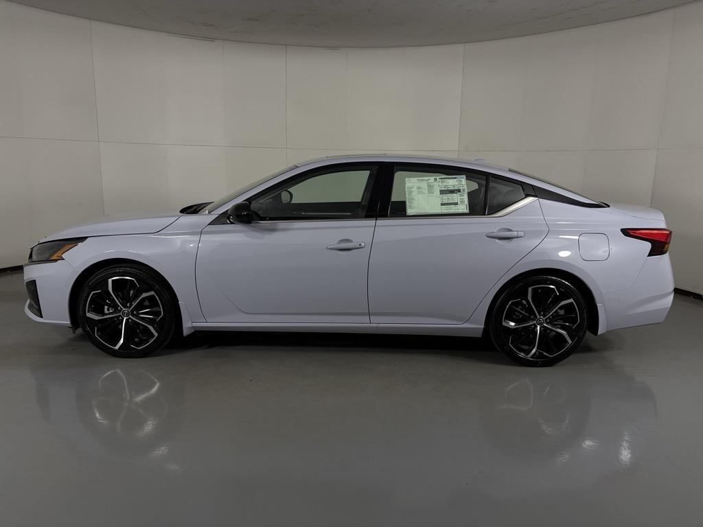 new 2025 Nissan Altima car, priced at $29,998