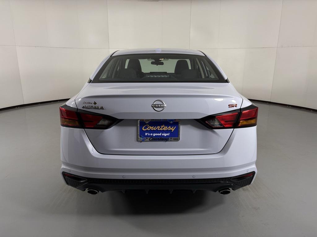 new 2025 Nissan Altima car, priced at $29,998