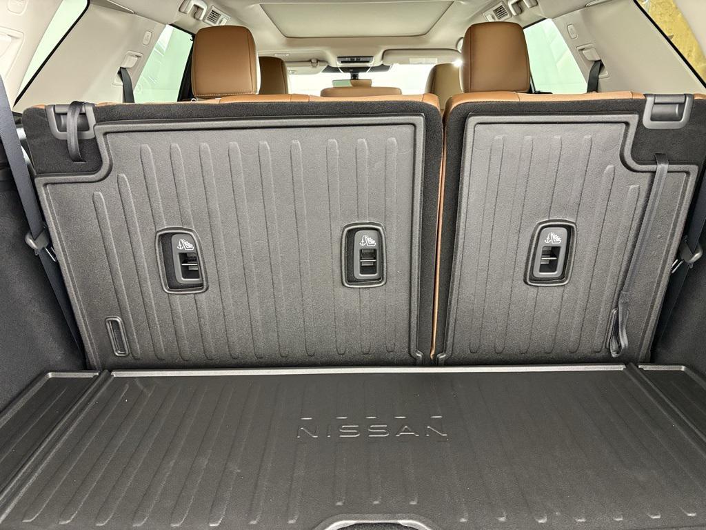 new 2025 Nissan Pathfinder car, priced at $43,338