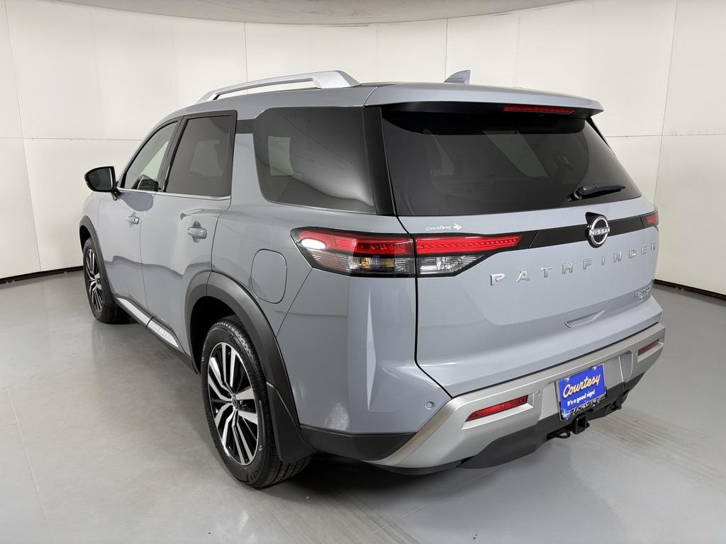 new 2025 Nissan Pathfinder car, priced at $43,338