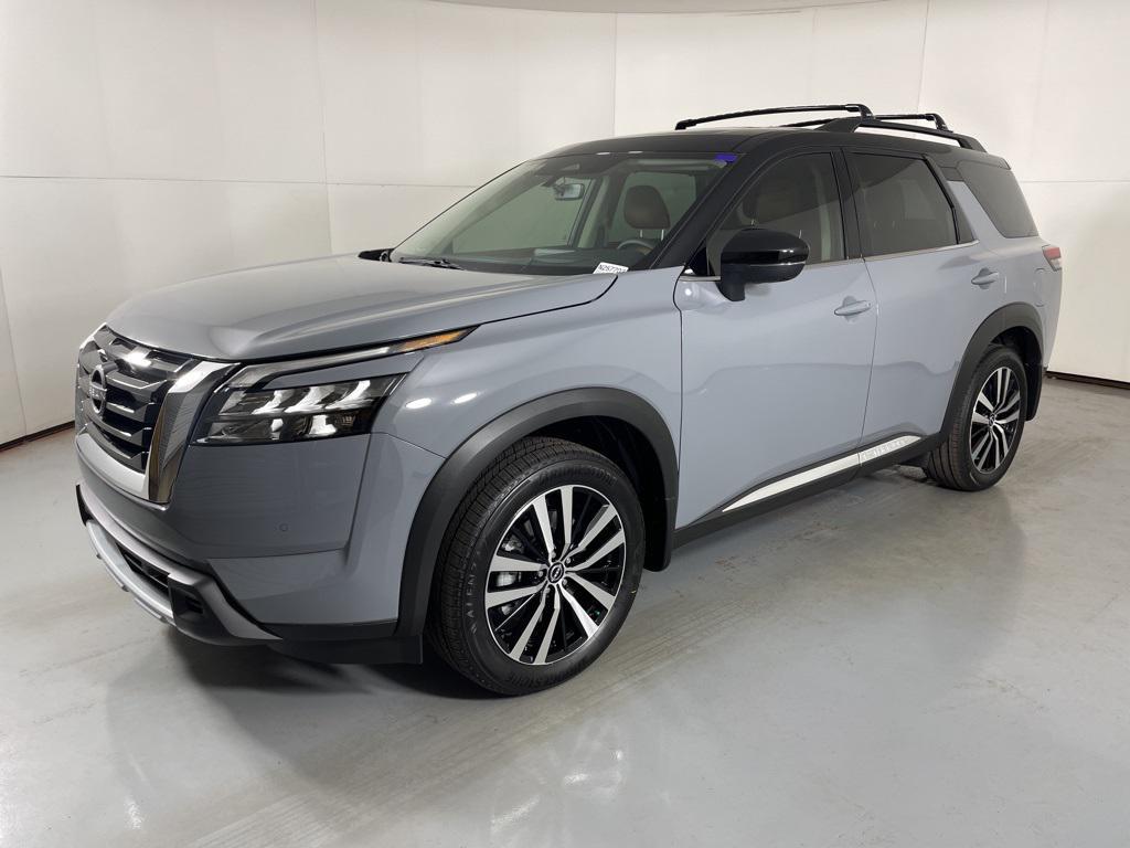 new 2025 Nissan Pathfinder car, priced at $41,200