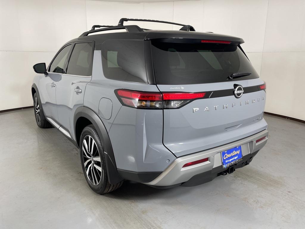 new 2025 Nissan Pathfinder car, priced at $41,200