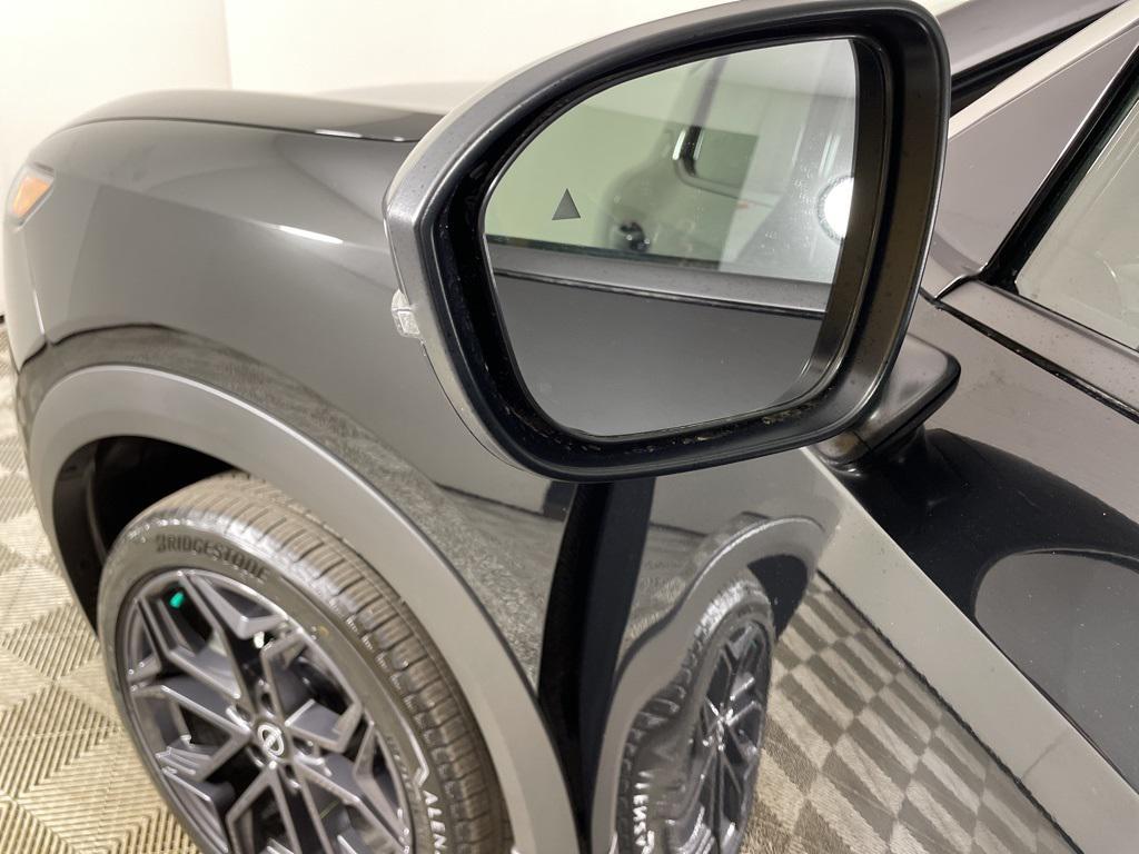 new 2025 Nissan Kicks car, priced at $24,086