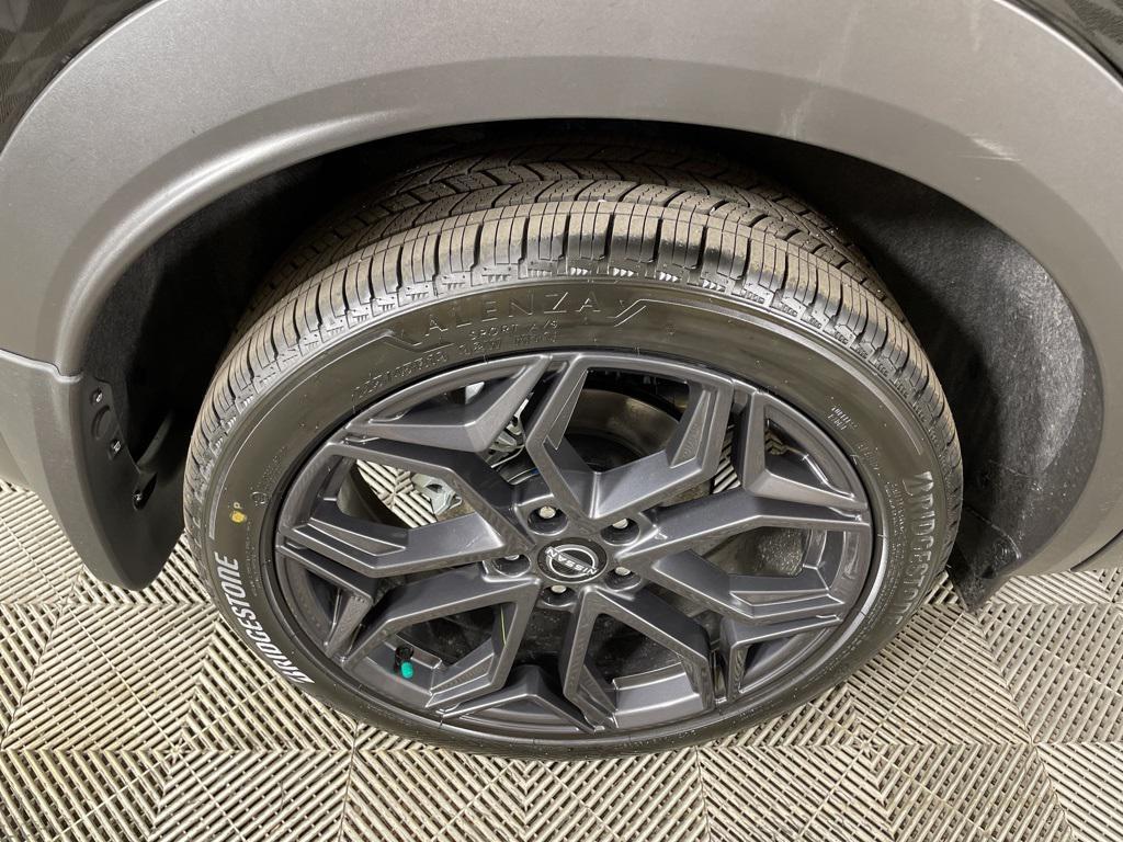 new 2025 Nissan Kicks car, priced at $24,086