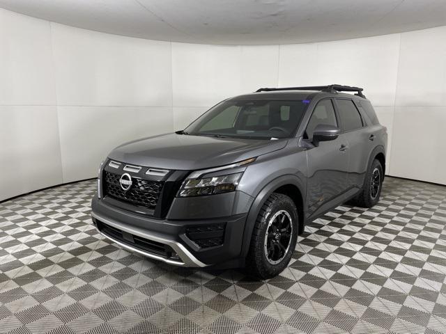 new 2024 Nissan Pathfinder car, priced at $43,450