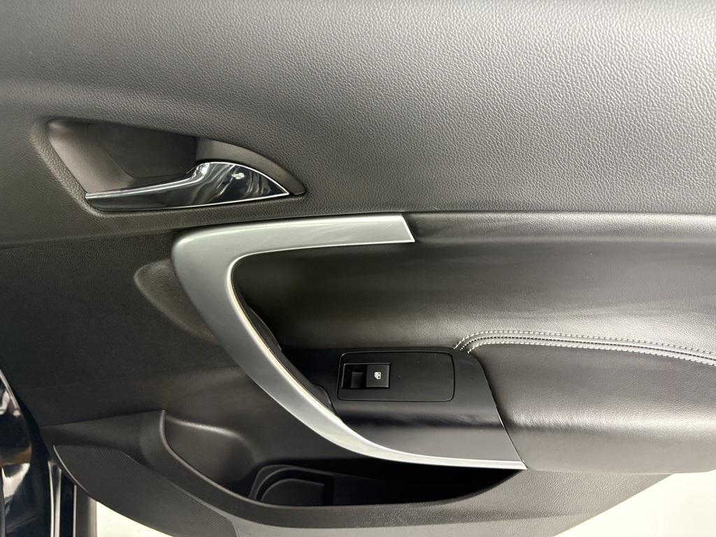 used 2017 Buick Regal car, priced at $9,750