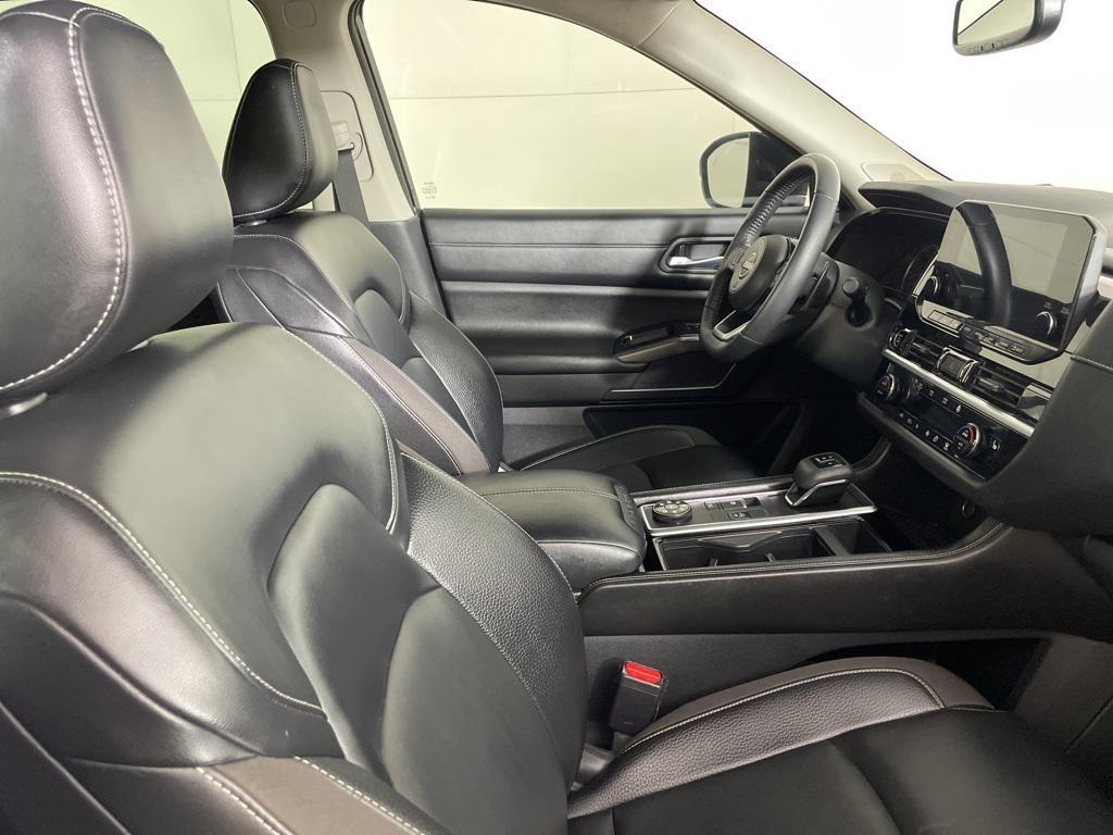 used 2022 Nissan Pathfinder car, priced at $25,000