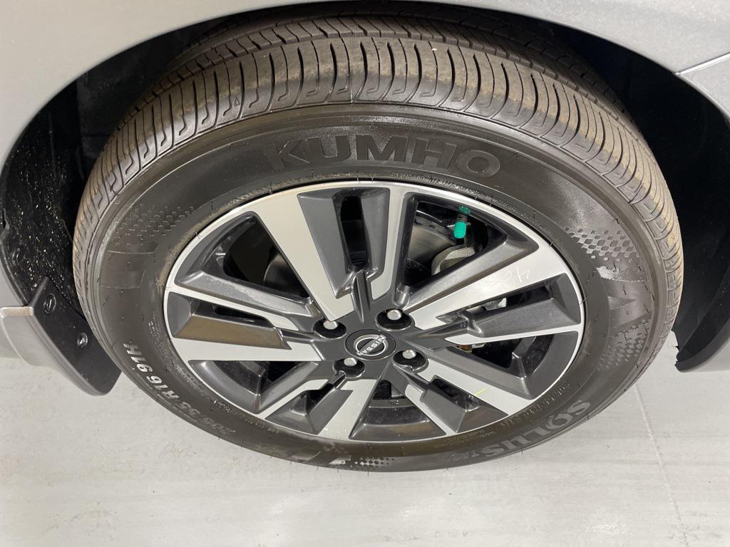 new 2025 Nissan Versa car, priced at $18,277