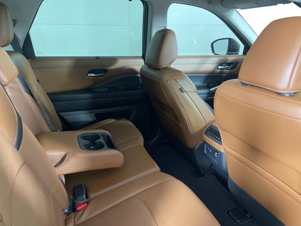 new 2025 Nissan Pathfinder car, priced at $42,485