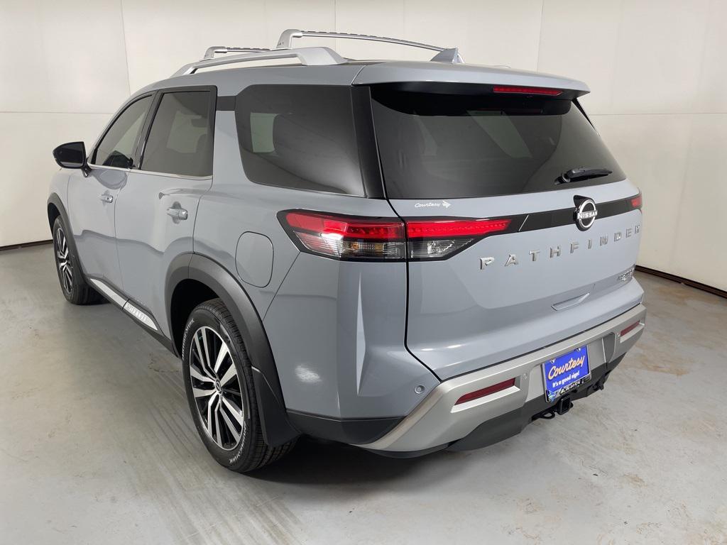 new 2025 Nissan Pathfinder car, priced at $42,485