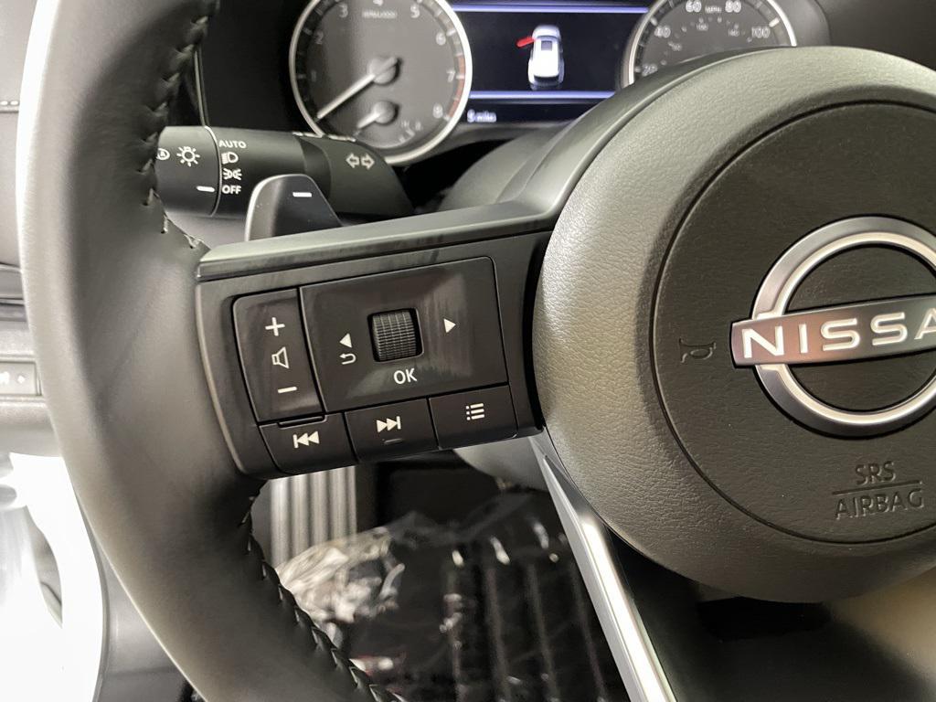 new 2025 Nissan Pathfinder car, priced at $33,884