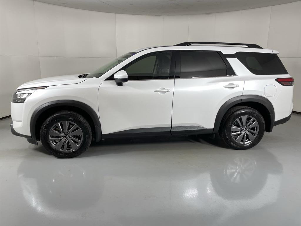 new 2025 Nissan Pathfinder car, priced at $33,884