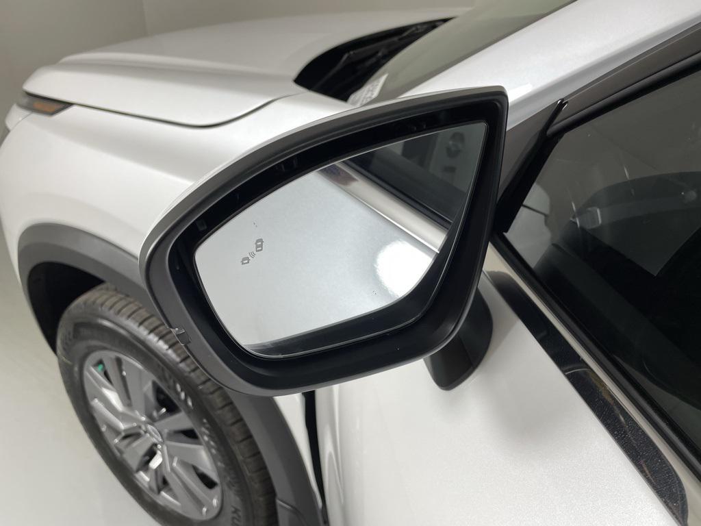 new 2025 Nissan Pathfinder car, priced at $33,884