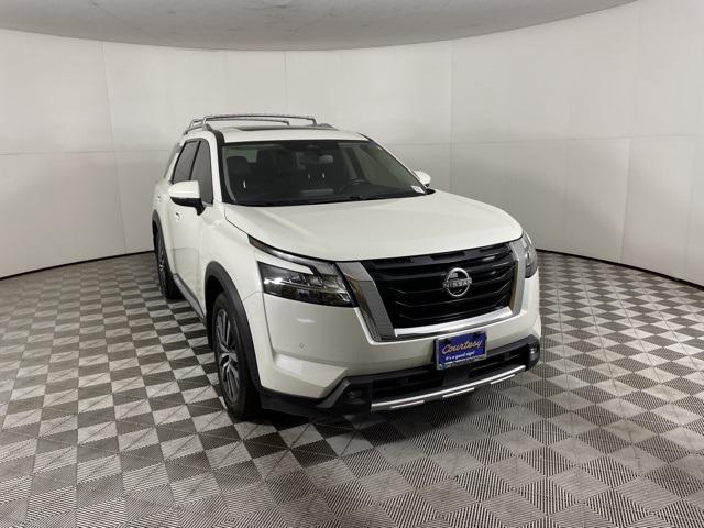 used 2022 Nissan Pathfinder car, priced at $33,000