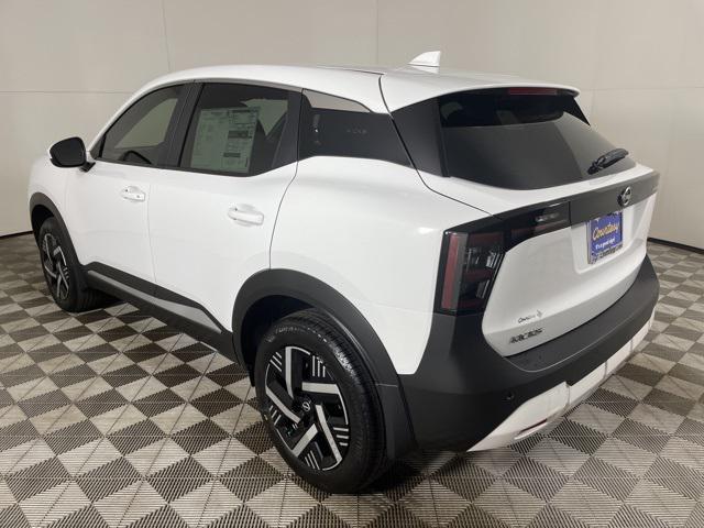 new 2025 Nissan Kicks car, priced at $24,552