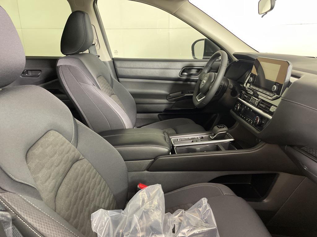 new 2025 Nissan Pathfinder car, priced at $33,469