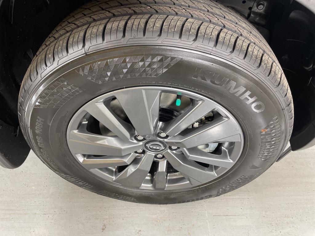 new 2025 Nissan Pathfinder car, priced at $33,469