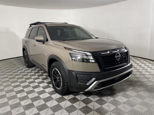 new 2024 Nissan Pathfinder car, priced at $41,875