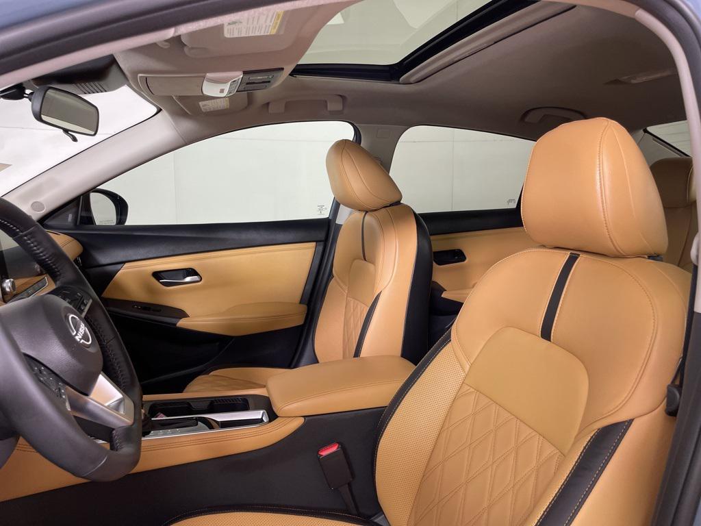 new 2025 Nissan Sentra car, priced at $22,294