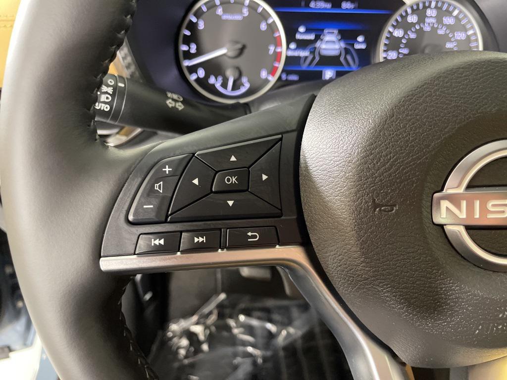 new 2025 Nissan Sentra car, priced at $22,294