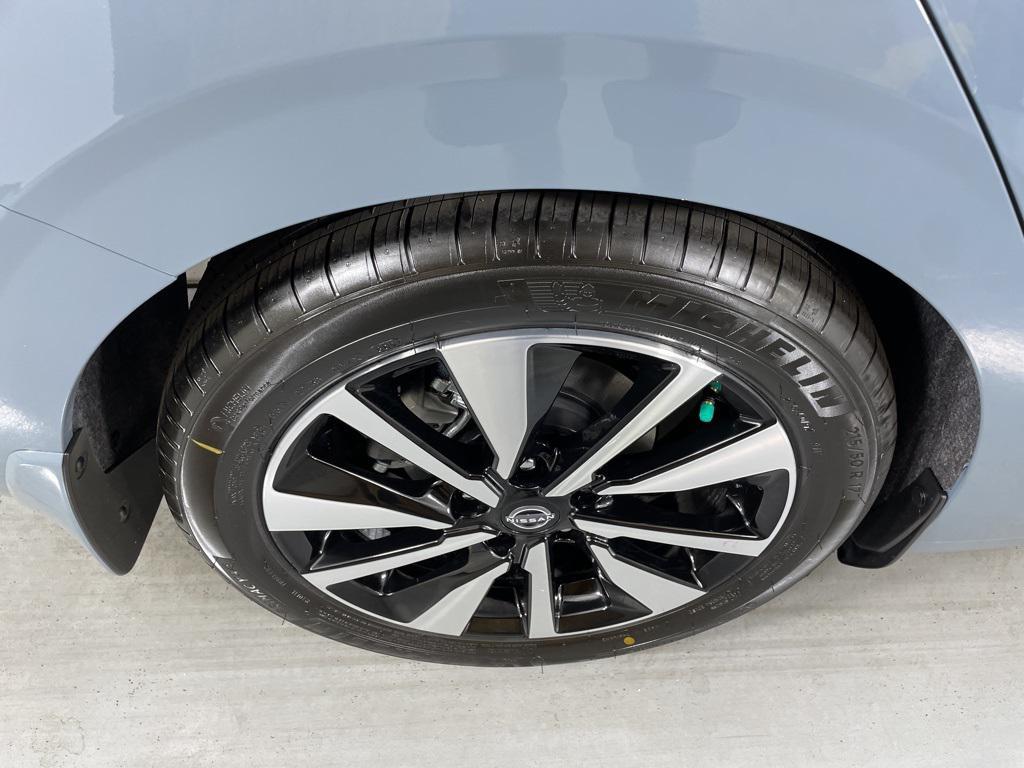 new 2025 Nissan Sentra car, priced at $22,294