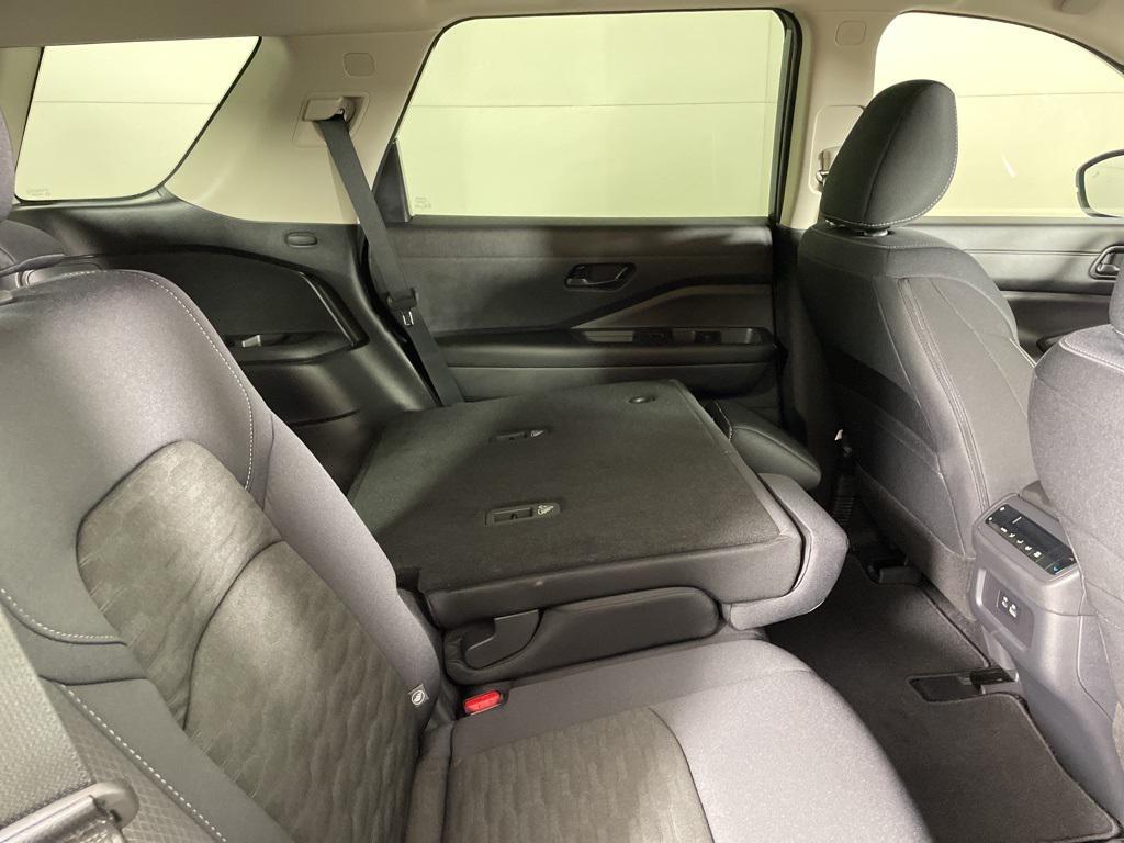 new 2025 Nissan Pathfinder car, priced at $33,469
