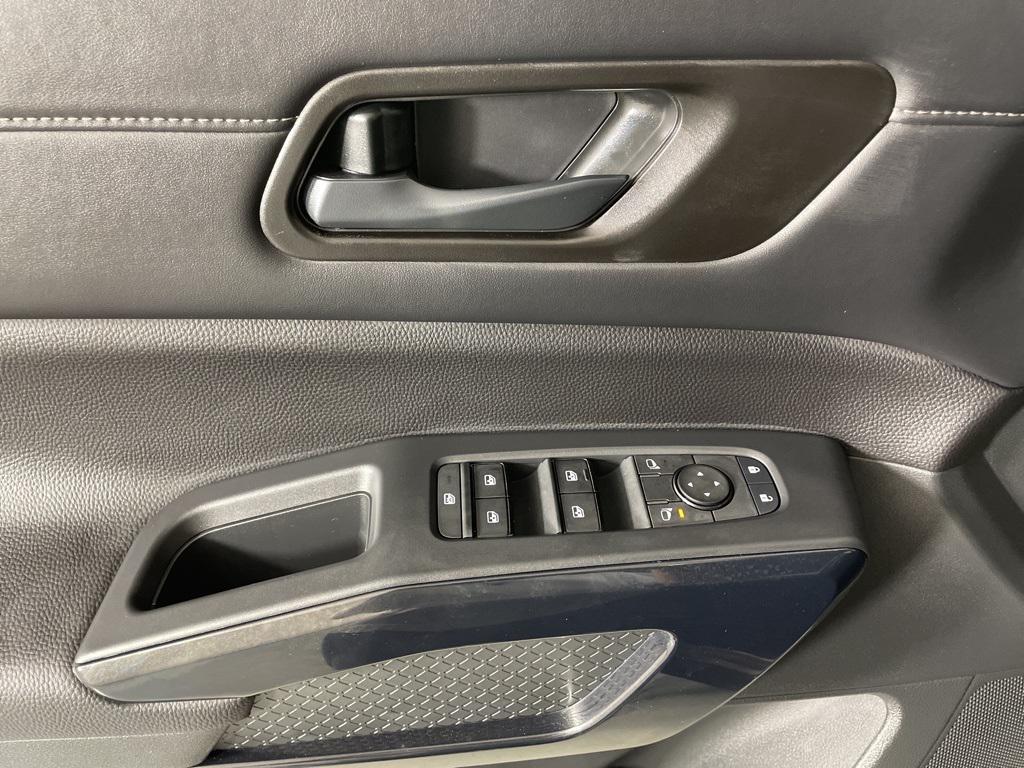 new 2025 Nissan Pathfinder car, priced at $33,469