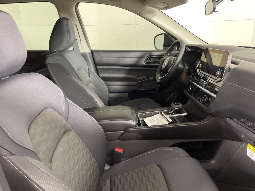 new 2025 Nissan Pathfinder car, priced at $33,469