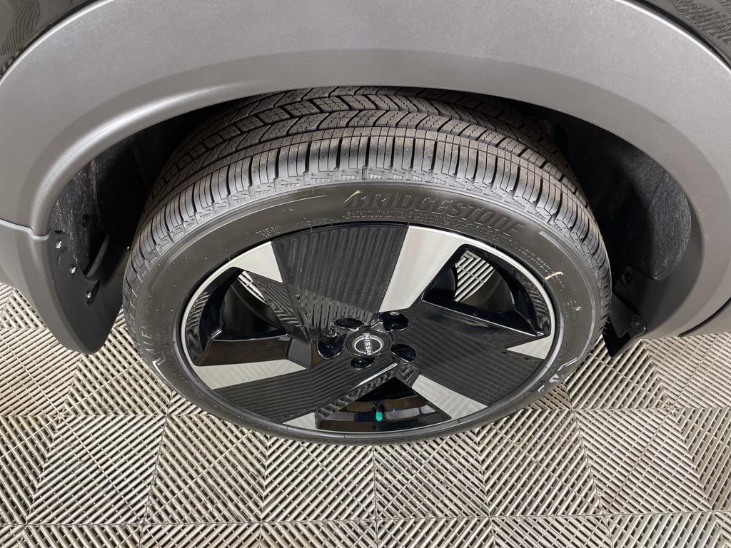 new 2025 Nissan Kicks car, priced at $23,467